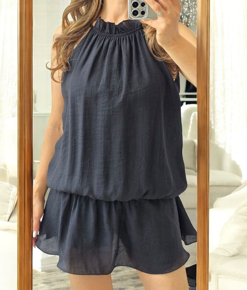 Rochie mini cu pantaloni scurti pe dedesubt