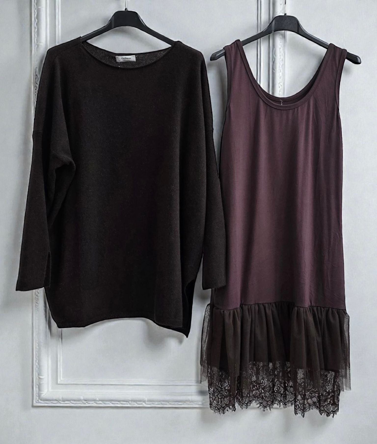 Rochie cu dantela si pulover asortat Cris