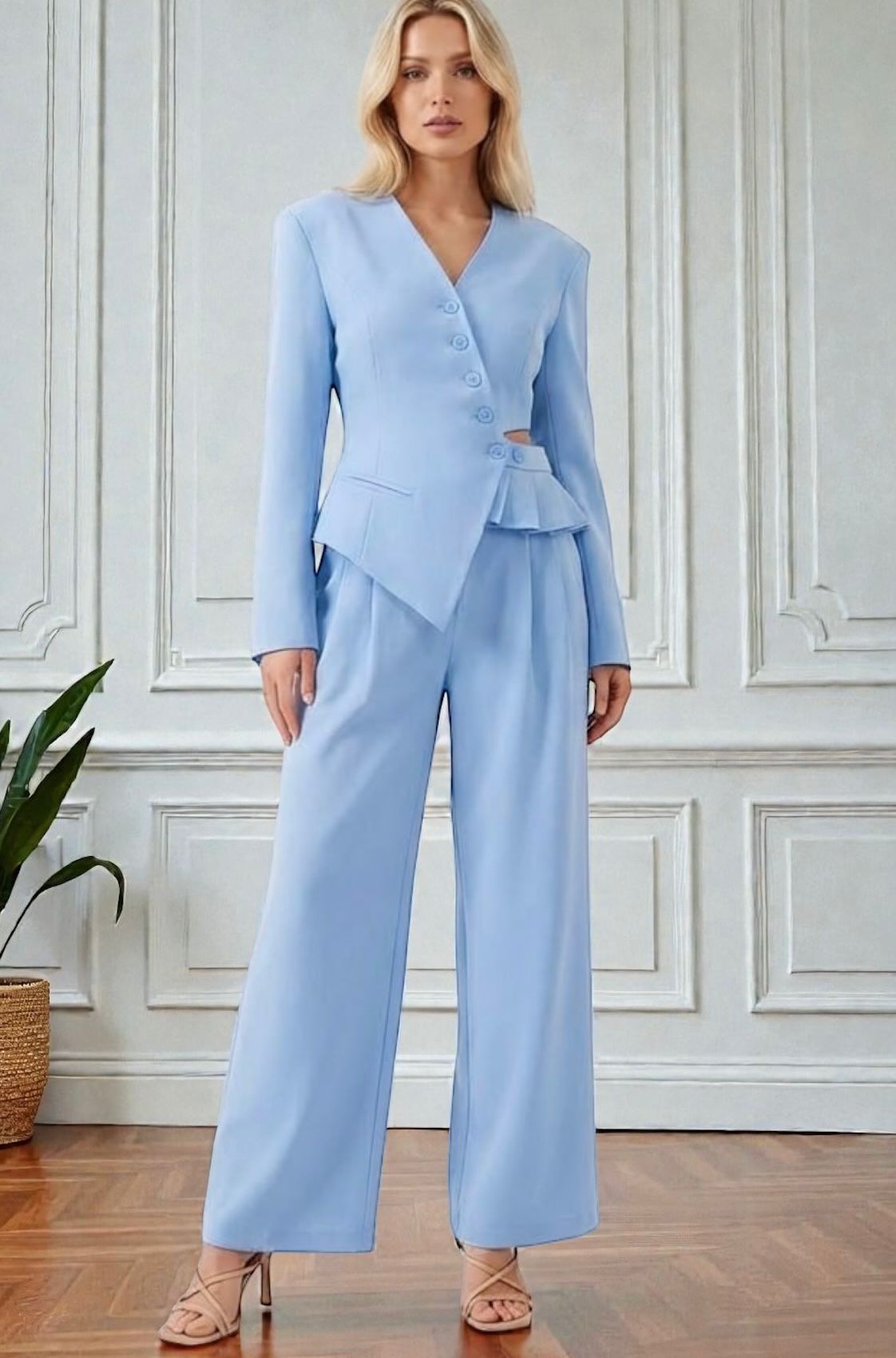 Costum elegant Teresa
