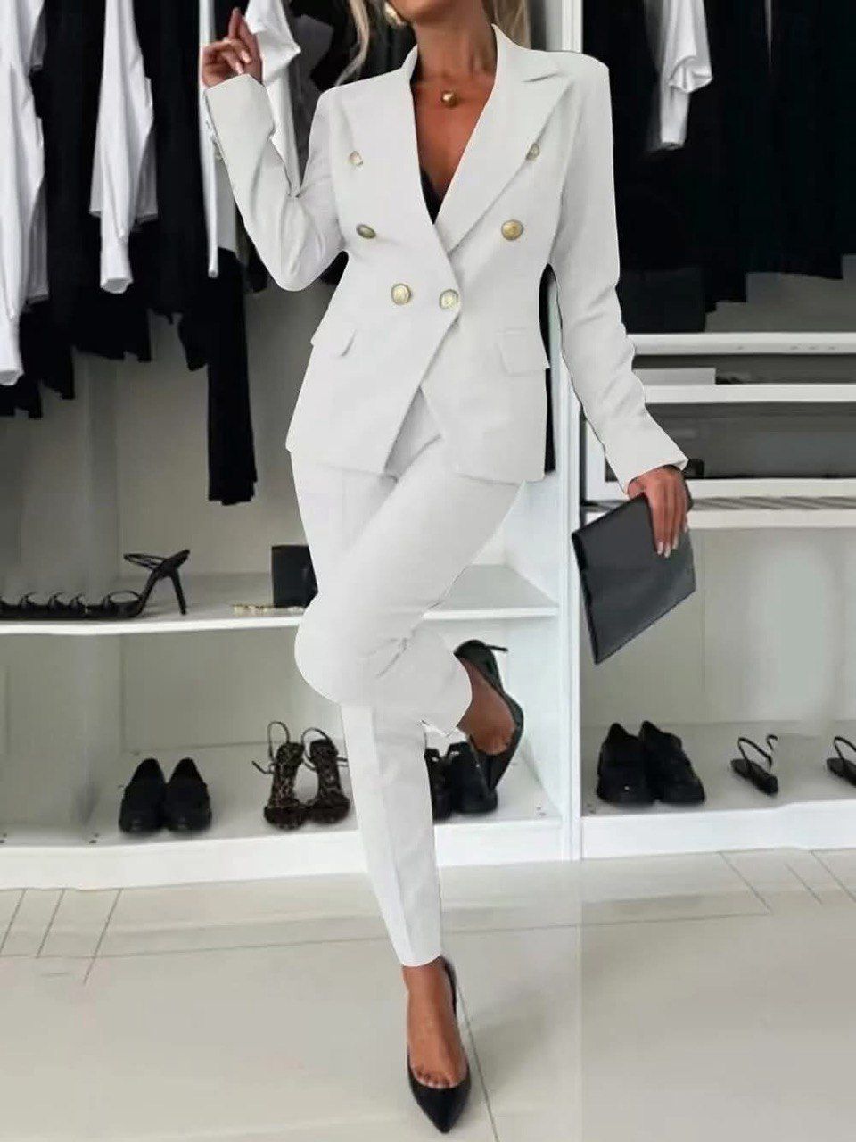Serie 4 costume elegante cu butoni aurii Precious