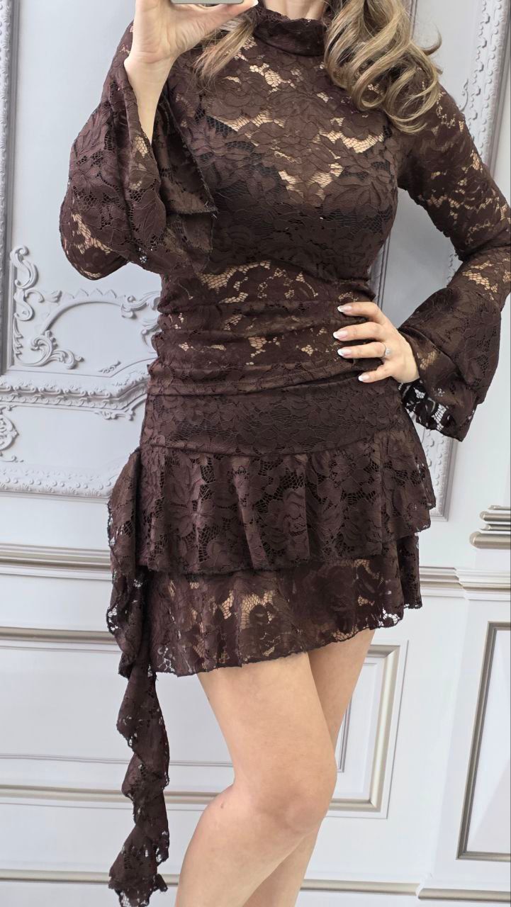 Compleu din dantela (top+fusta cu pantaloni) Isis