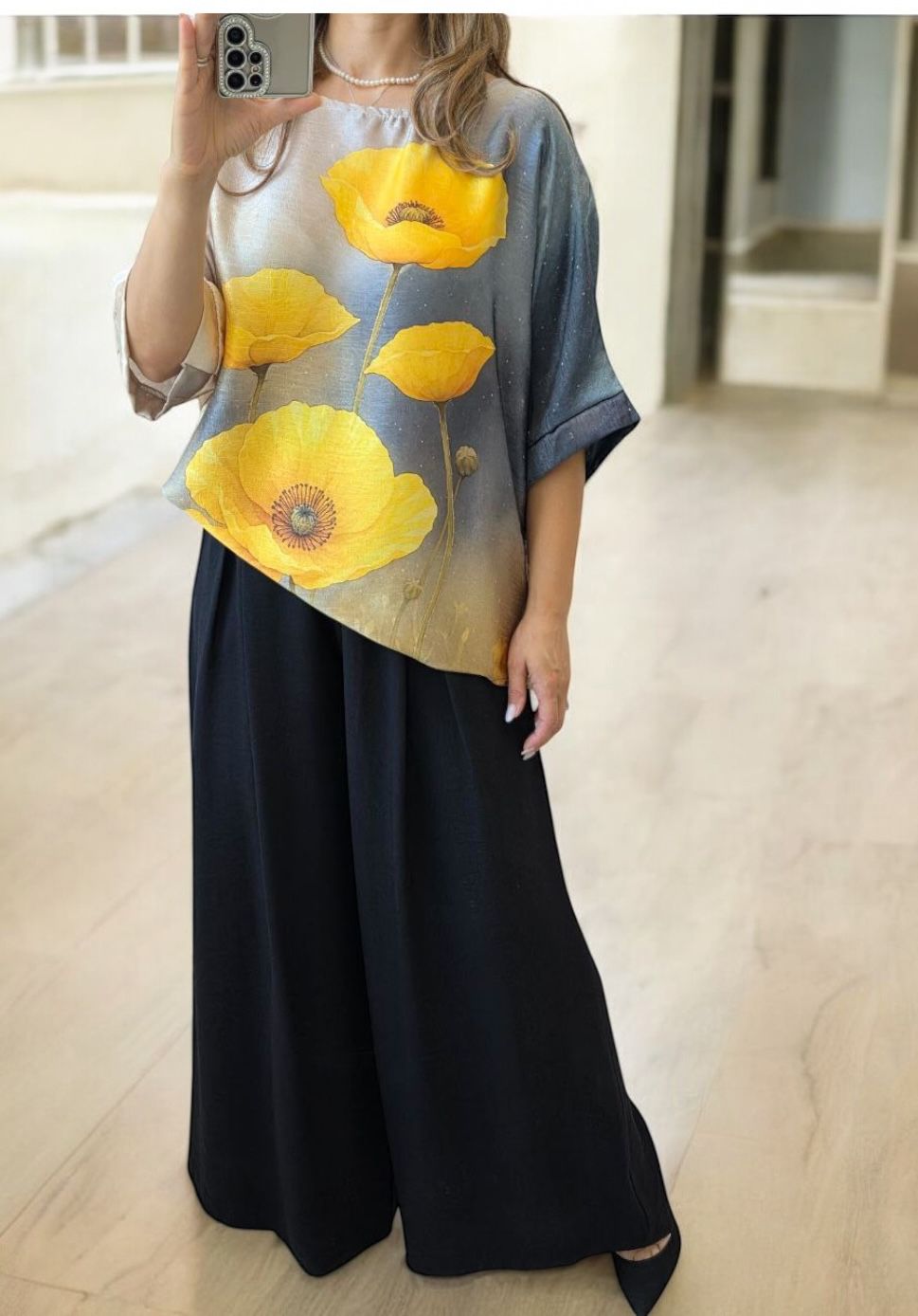 Pantaloni evazati din vascoza cu centura inclusa Elisa