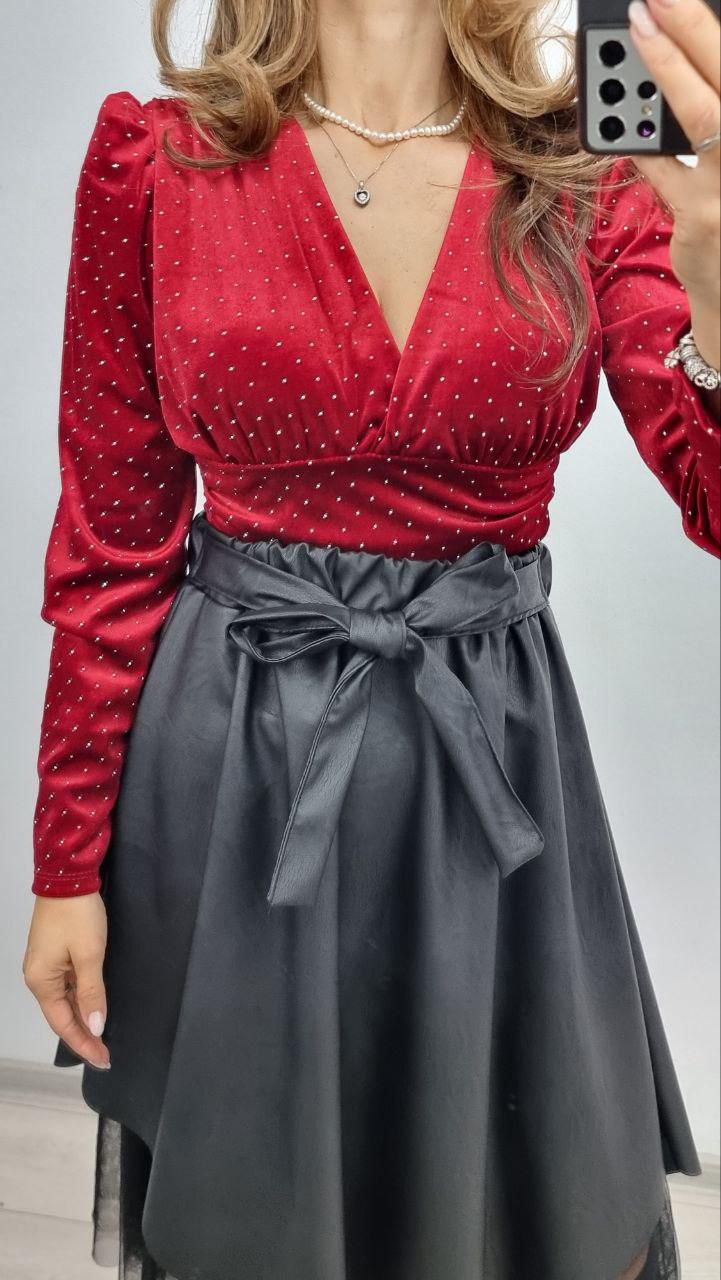 Body de catifea cu pietricele Brielle