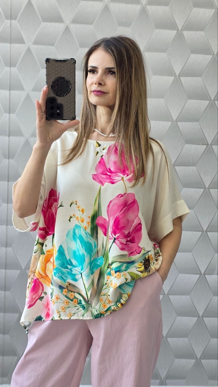 Bluze din vascoza cu imprimeuri florale pe croi larg