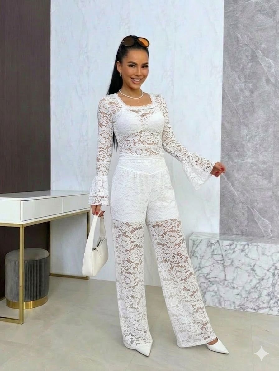 Compleu din dantela Paris