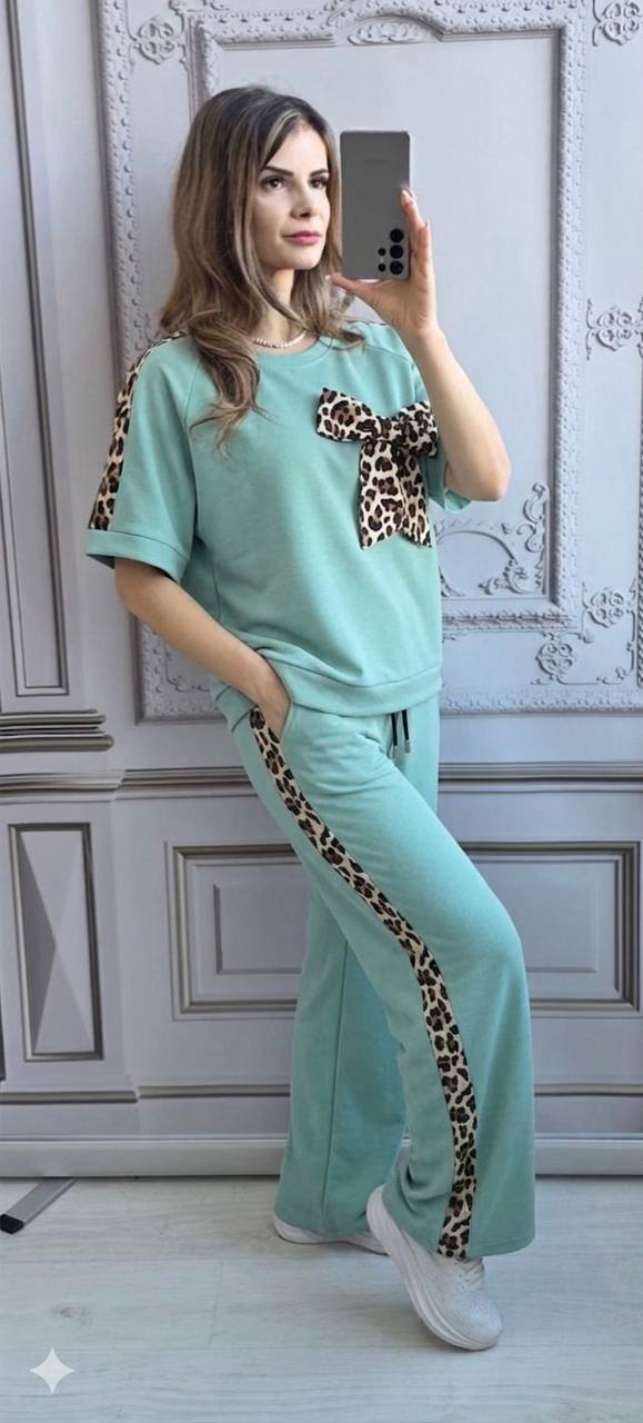 Compleu cu funda animal print si maneca scurta Cheyenne