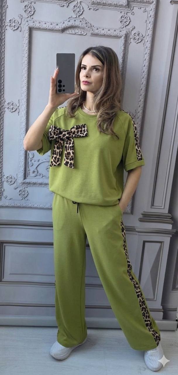 Compleu cu funda animal print si maneca scurta Cheyenne