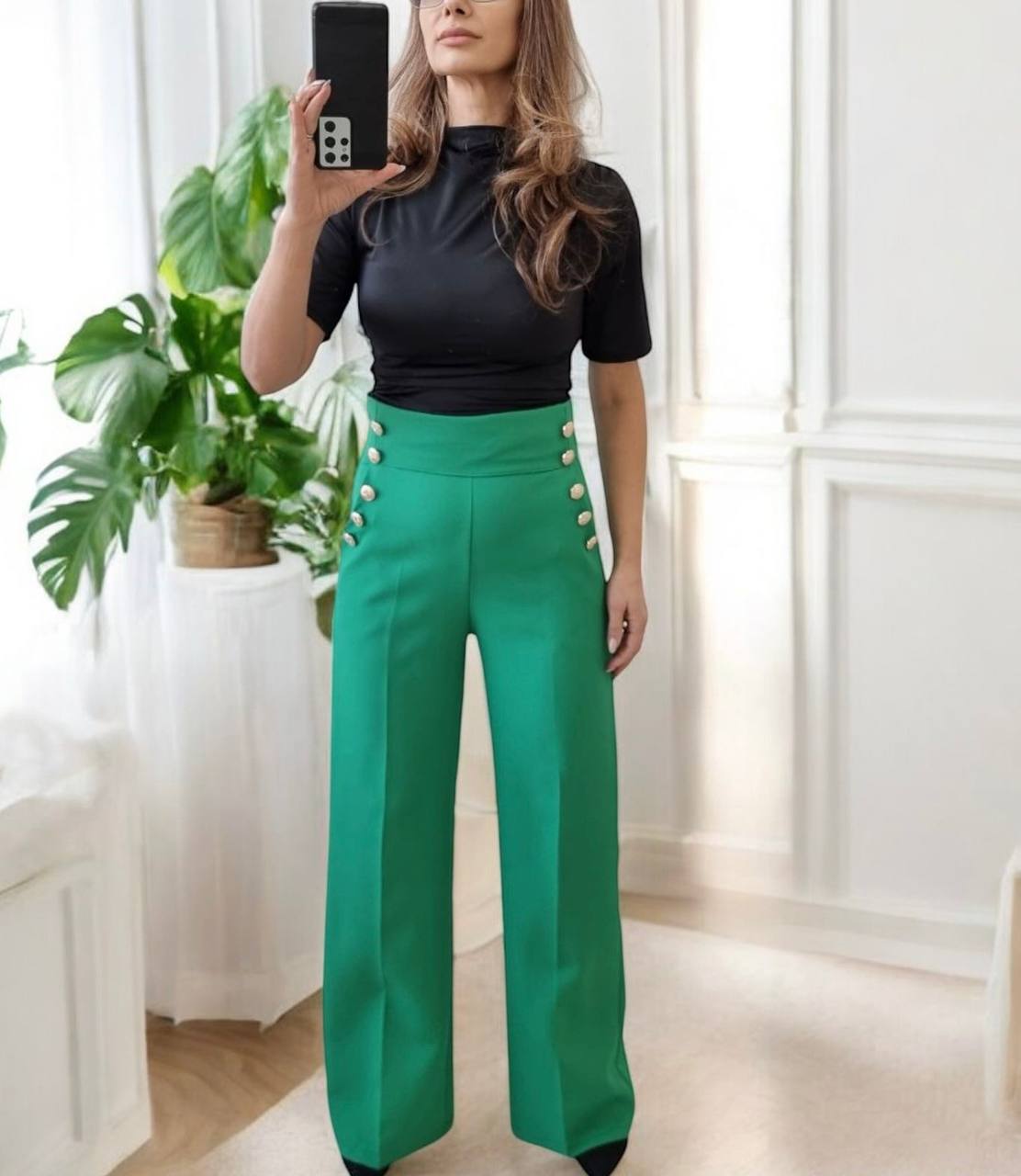Pantaloni cu talie inalta si nasturi Monica