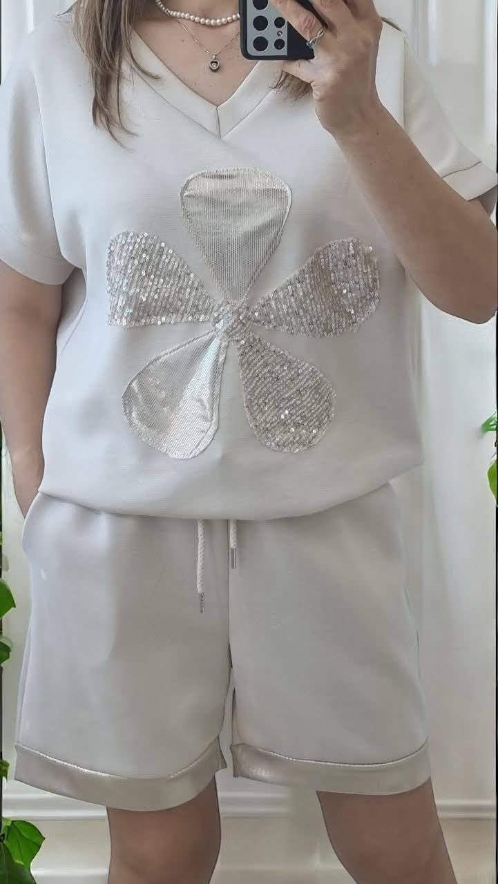 Compleu din vascoza Aisha
