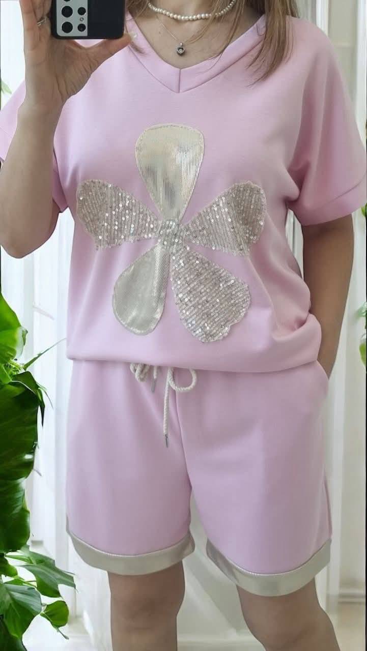 Compleu din vascoza Aisha