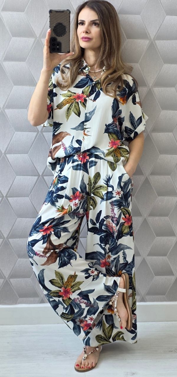 Compleu cu imprimeu exotic din vascoza