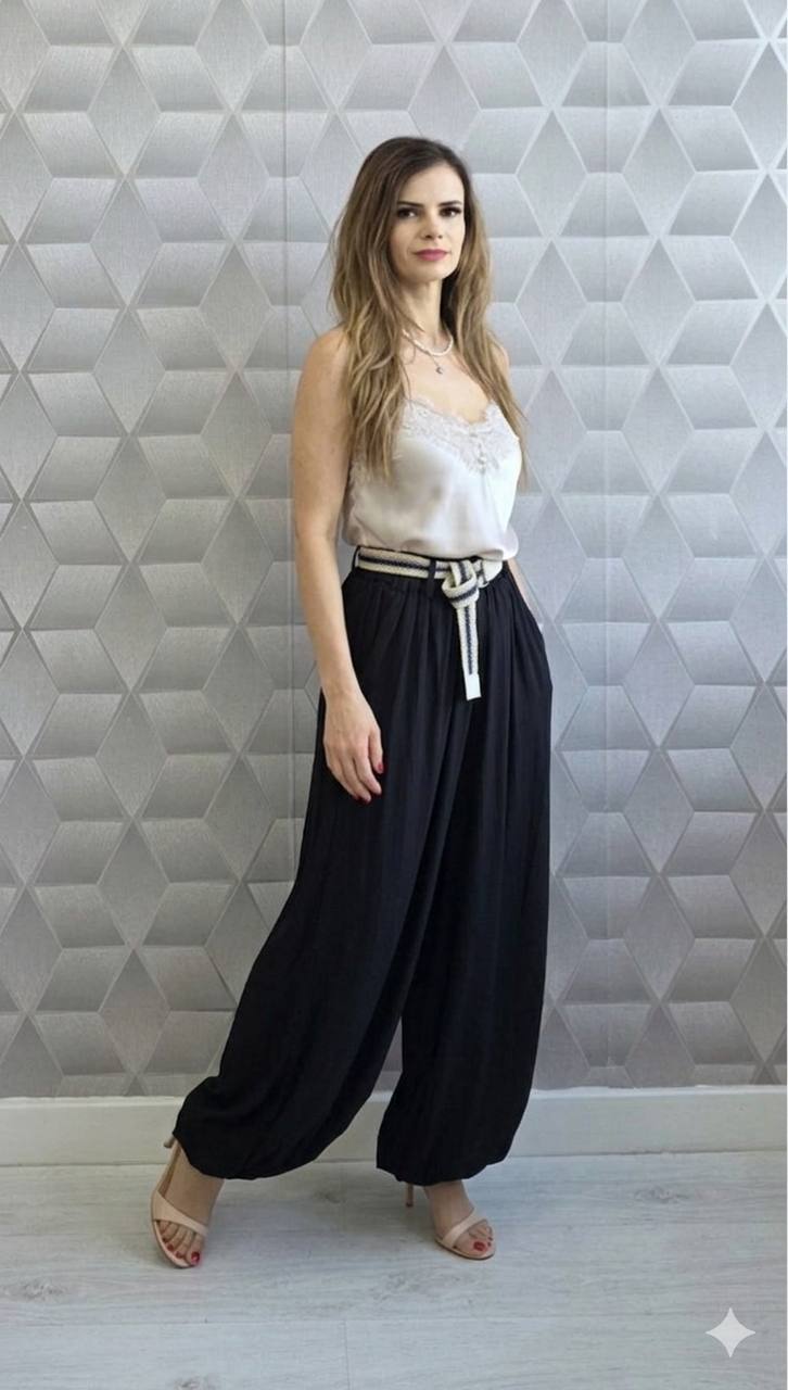 Pantaloni largi din vascoza Monique