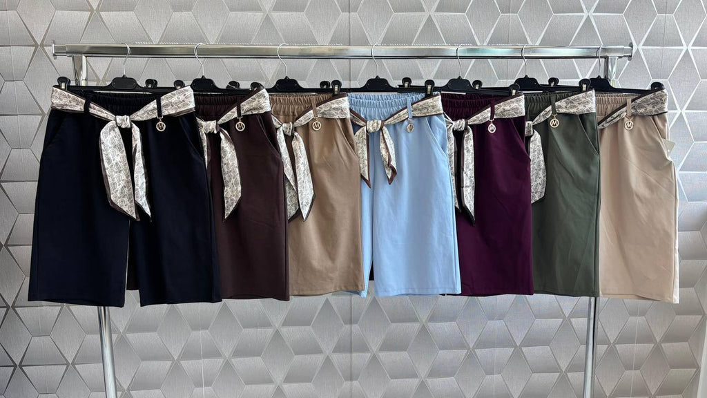 Pantaloni scurți din bumbac cu eșarfă